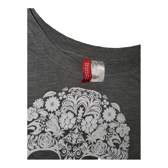 H&M Tee - Picture 3 of 3